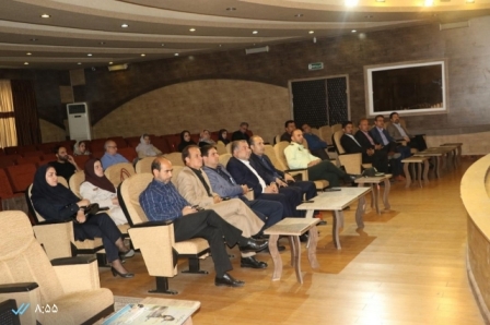 سخنرانی علمی پرندگان مهاجر و عوامل تهدید در سالن همایش شهرداری برگزار شد